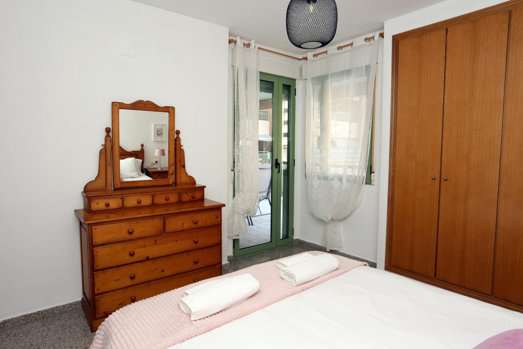 Apartamento Dos Habitaciones Primera Linea De Playa Valencia Luaran gambar